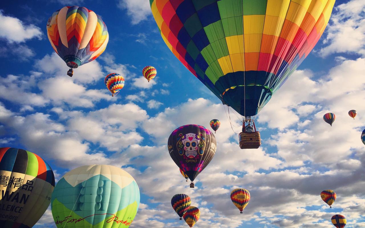 raduno di mongolfiere ad albuquerque in new mexico (new mexico, stati uniti)