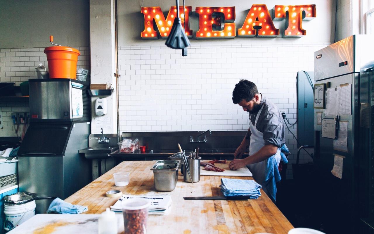 cucina di un ristorante in oregon (oregon, stati uniti)