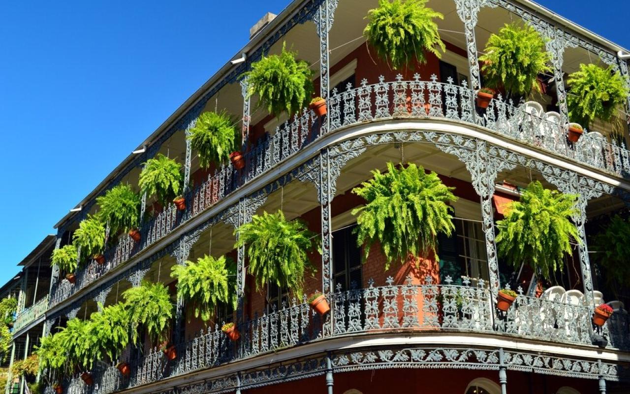 tipico edificio del french quarter a new orleans (louisiana, stati uniti)