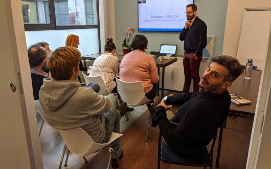 2024, si fa coaching nelle sale della sede di Xplore