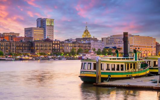 tramonto lungo il fiume savannah (georgia, stati uniti)