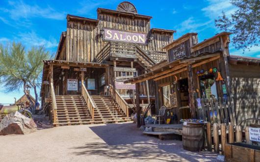 saloon della ghost town di goldfield (arizona, stati uniti)