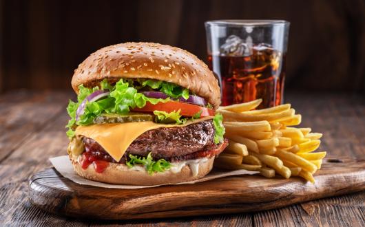 hamburger e patatine, un classico americano