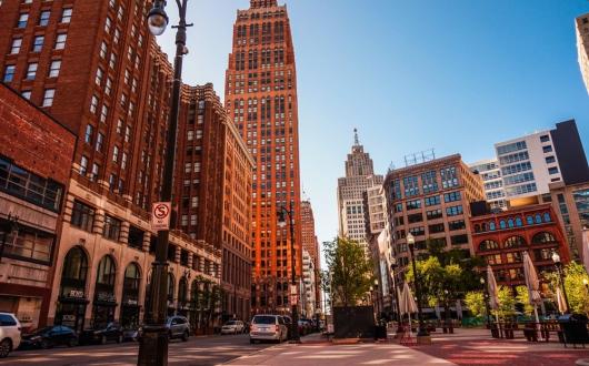 edifici nel centro della città di detroit (michigan, stati uniti)