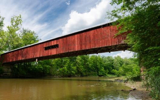 cox ford covered bridge sullo sugar creek (indiana, stati uniti)