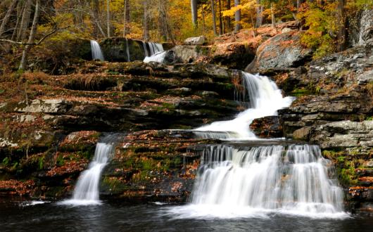 cascate nel delaware water gap national recreation area (delaware, stati uniti)