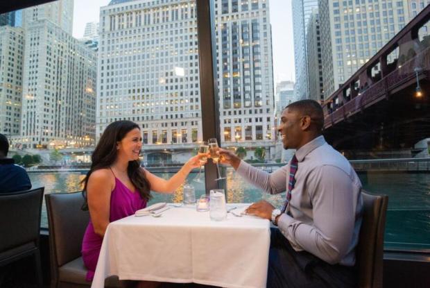 crociera con cena tra i canali di Chicago