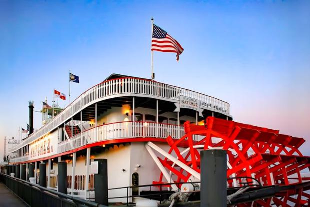 una cena romantica sul fiume Mississippi da New Orleans