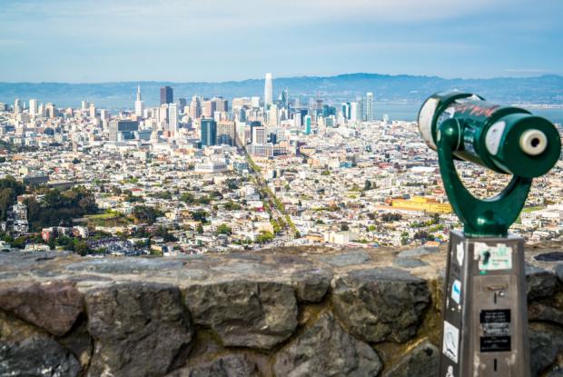 veduta panoramica di san francisco con cannocchiale a twin peaks (california, stati uniti)