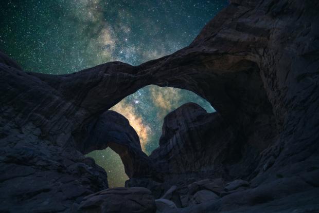 arches national park di notte (utah, stati uniti)