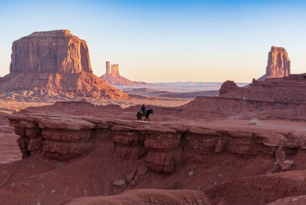 tour a cavallo al tramonto nella Monument Valley