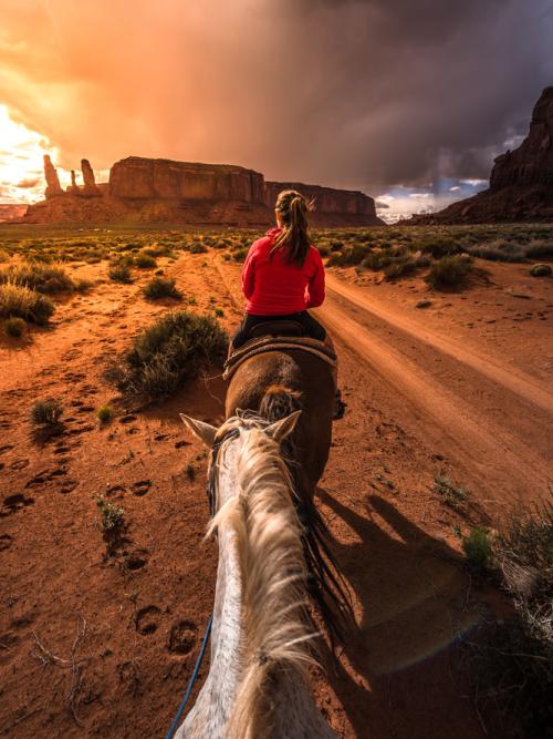passeggiate a cavallo nei canyon degli stati uniti