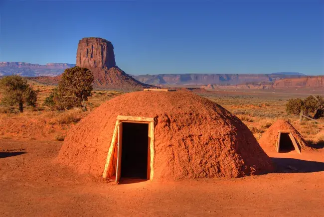 dormire in un Hogan nella Monument Valley, Arizona